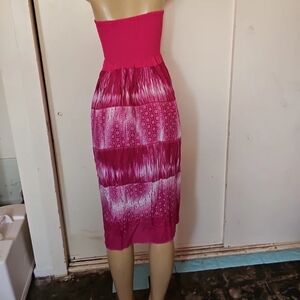 Chic Pink Strapless Midi Dress